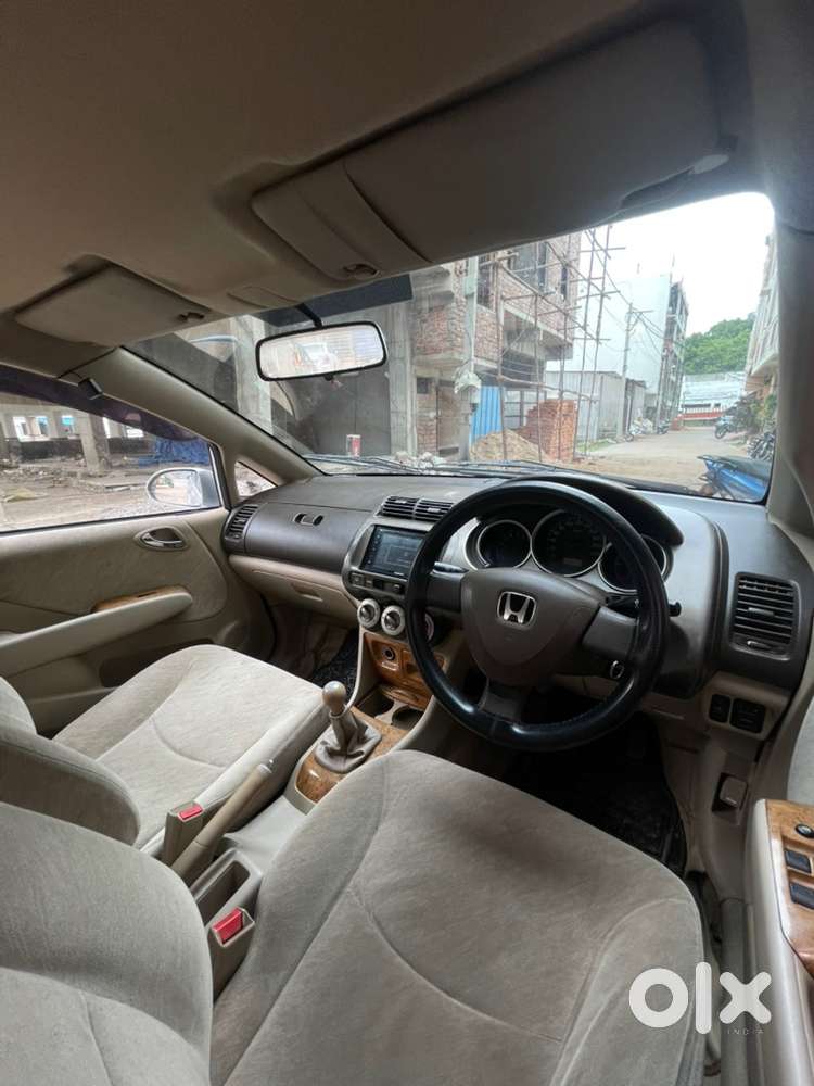 Honda City Zx 2006 Cng & Hybrids Good Condition