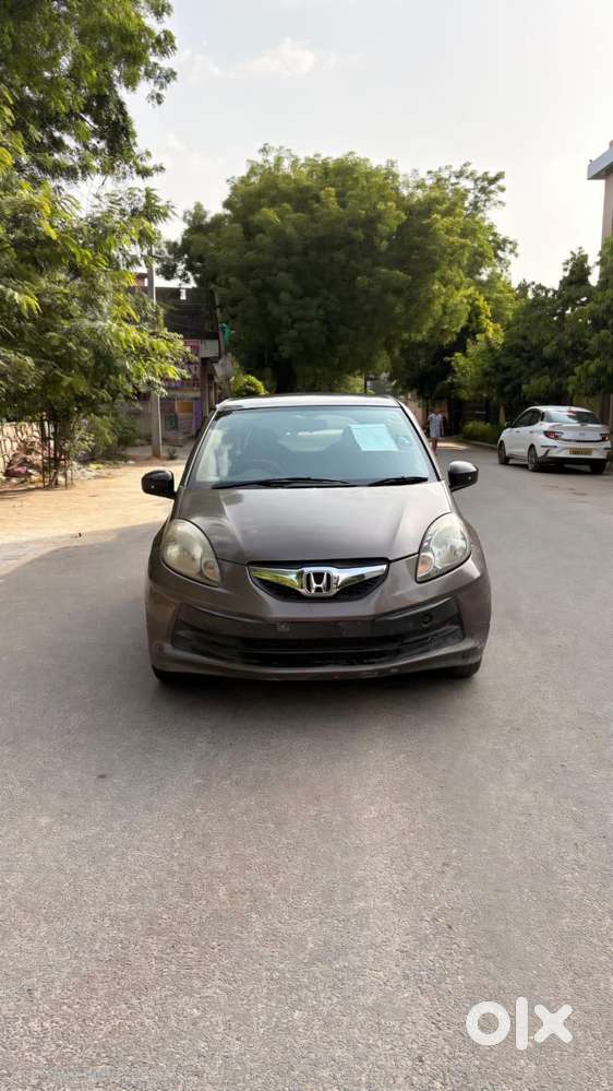 Honda Brio S Mt, 2013, Petrol