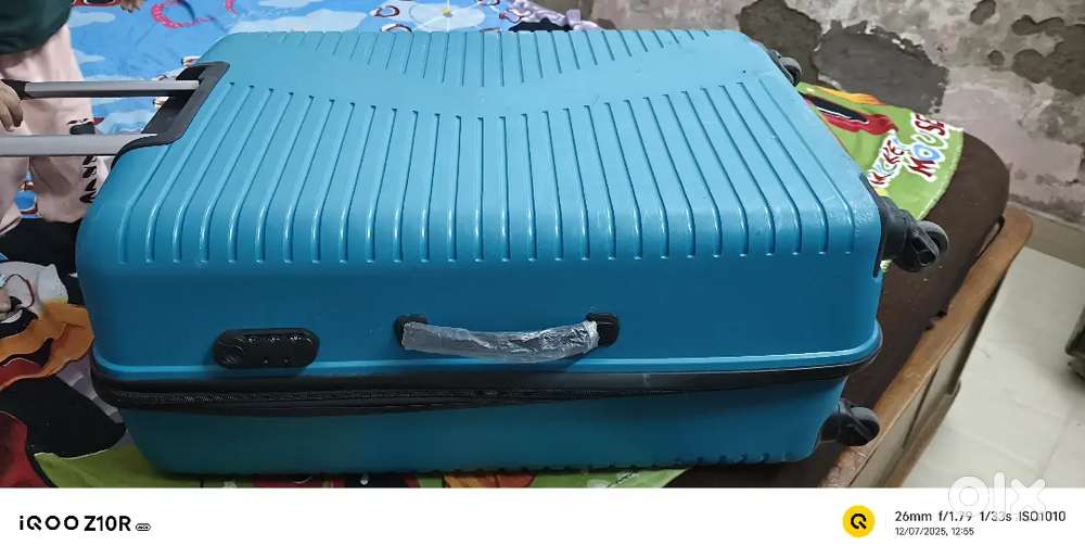 Aristocrat ka branded trali bag new condition 5000 me 2 trolly bag