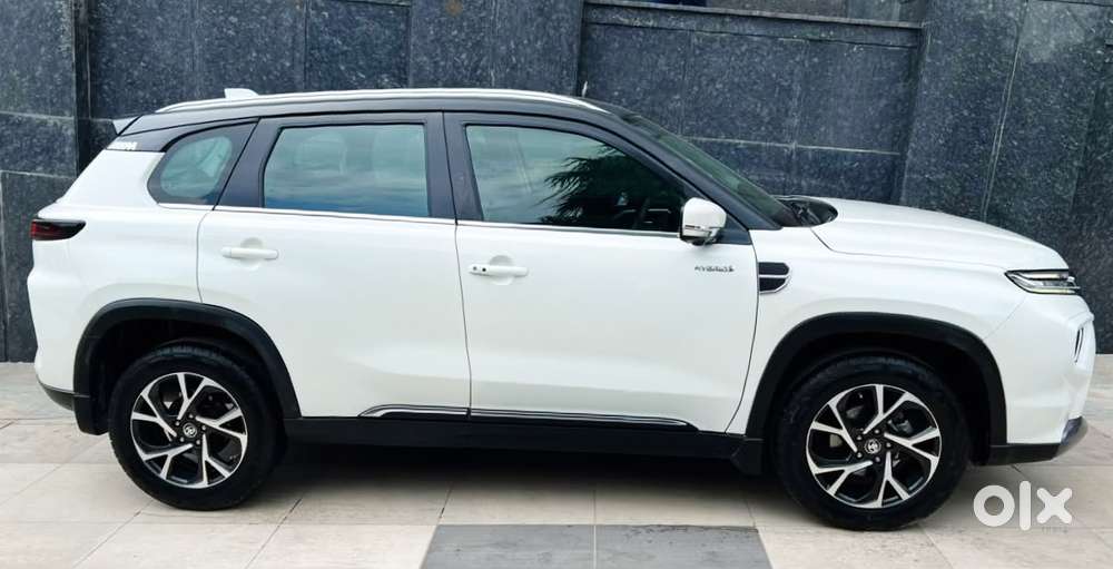 Toyota Urban Cruiser Hyryder 1.5 V Hybrid, 2023, Cng & Hybrids