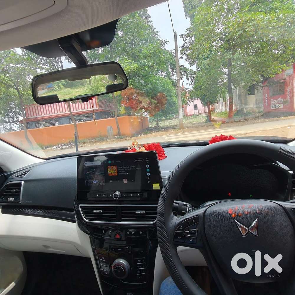 Mahindra Xuv 3xo Petrol 2025
