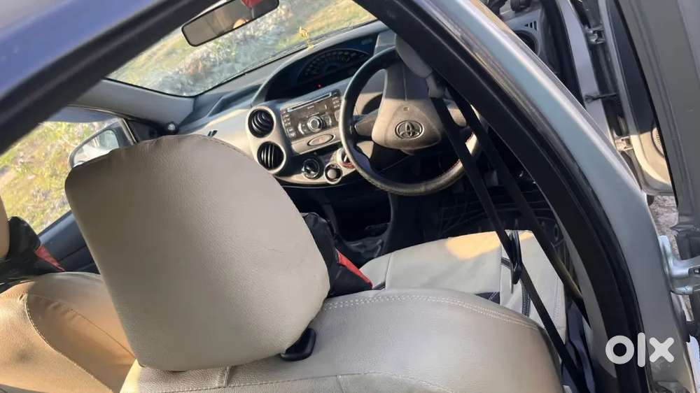 Toyota Etios 1.5 G 2013 Pure Petrol Genuine Service