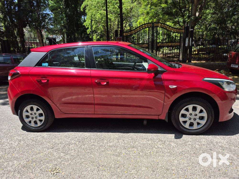 Hyundai I20 Magna 1.2 Mt, 2015, Petrol