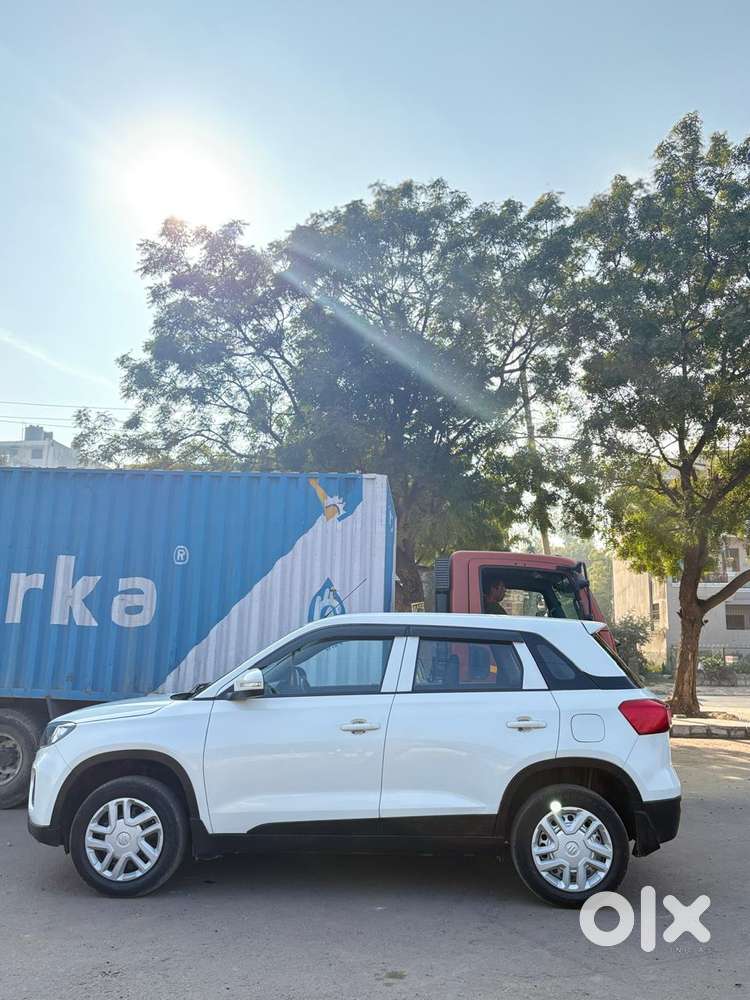 Maruti Suzuki Brezza 1.5 Lxi Smart Hybrid, 2021, Petrol