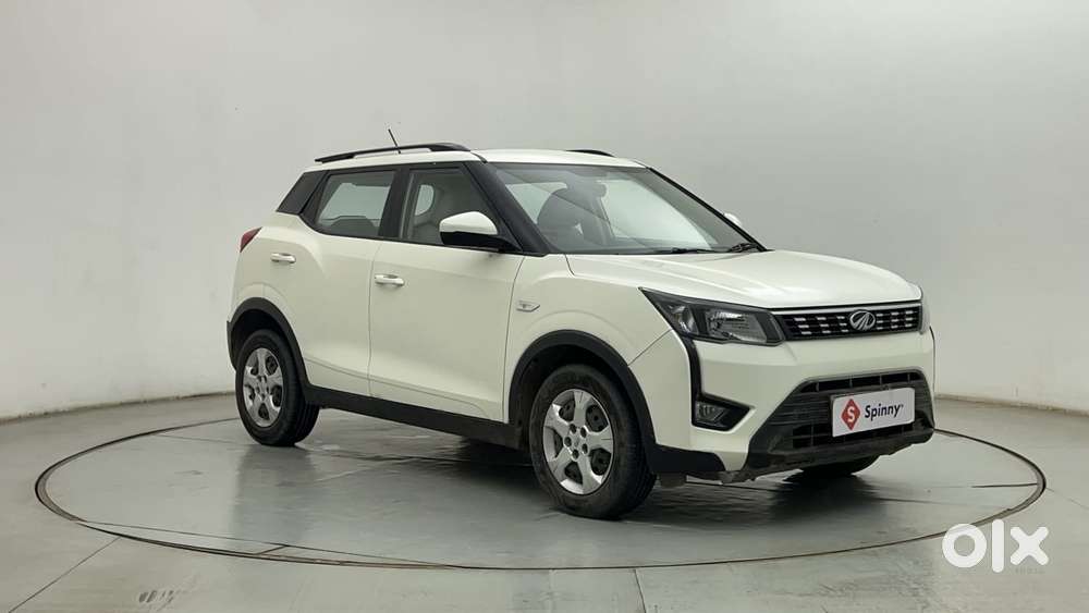 Mahindra Xuv300 1.2 W6 Amt Petrol, 2022, Petrol