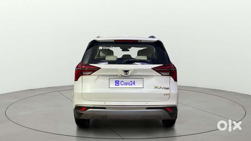 Mahindra Xuv700 2.0 Ax 7 Petrol Mt Str, 2021, Petrol
