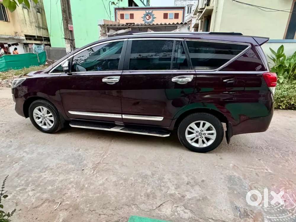 Toyota Innova Crysta