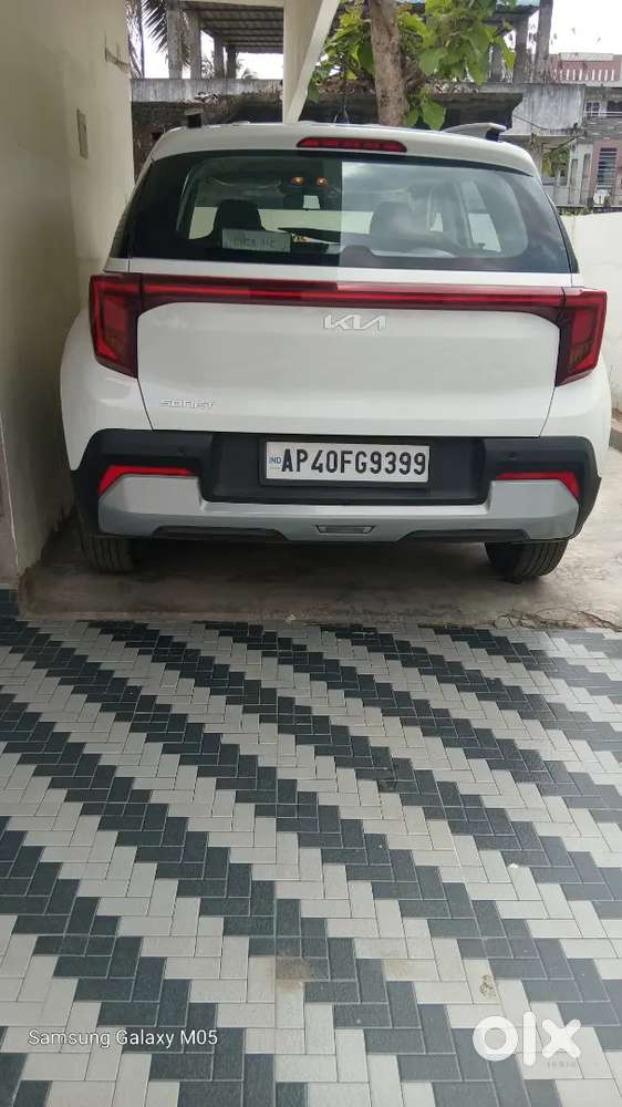 I Am Selling The Car If Anyone Want Message Me