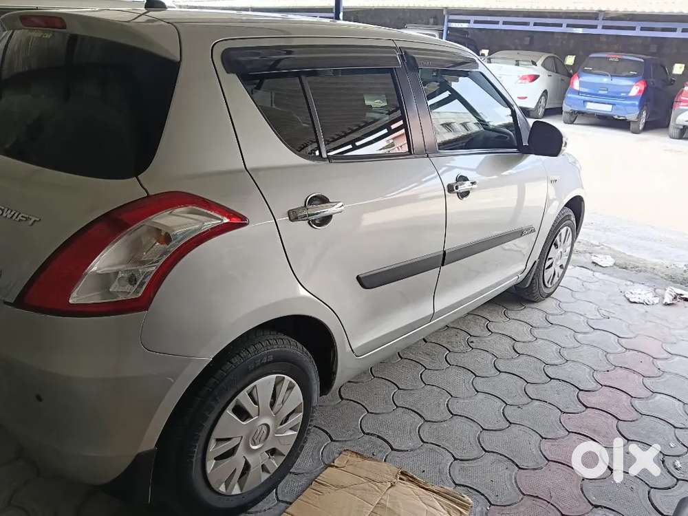 Maruti Suzuki Swift 2014 Petrol Manual