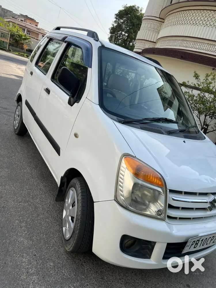 Car In Home Engine Gare Paint Okkk 29 Tak Passs