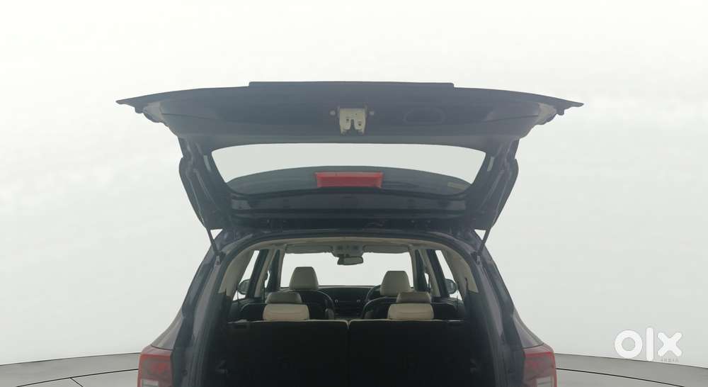 Kia Carens 1.4 Luxury Plus 6 Str, 2022, Petrol