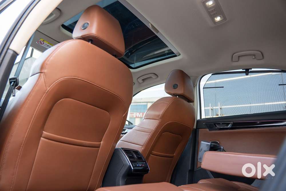 Skoda Superb, 2023, Petrol