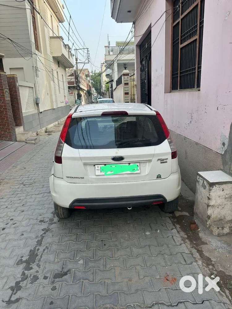 Ford Figo 2015 Diesel 163101 Km Driven