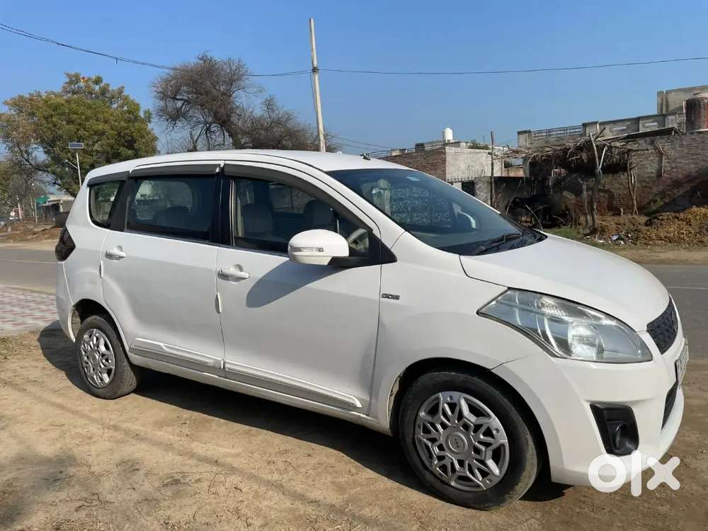 Maruti Ertiga Anniversary 2015
