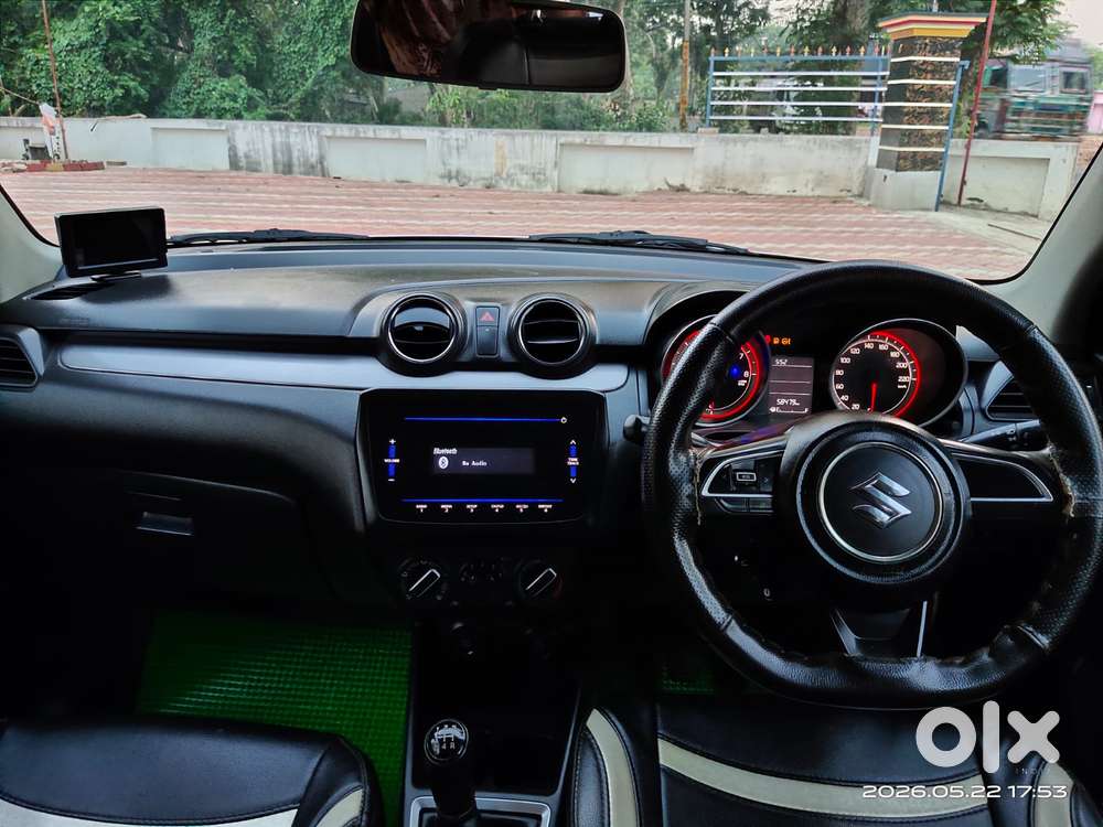 Maruti Suzuki Swift Vxi + Manual, 2022, Petrol