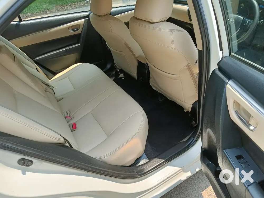 Corolla Altis 2015 Gl Top Variant Petrol