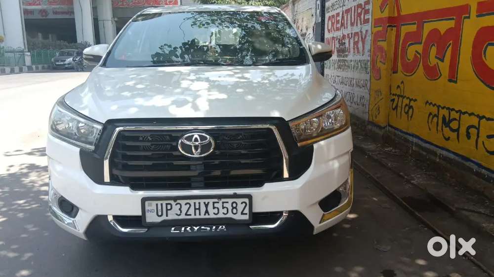 Toyota Innova Crysta 2017 Diesel Well Maintained