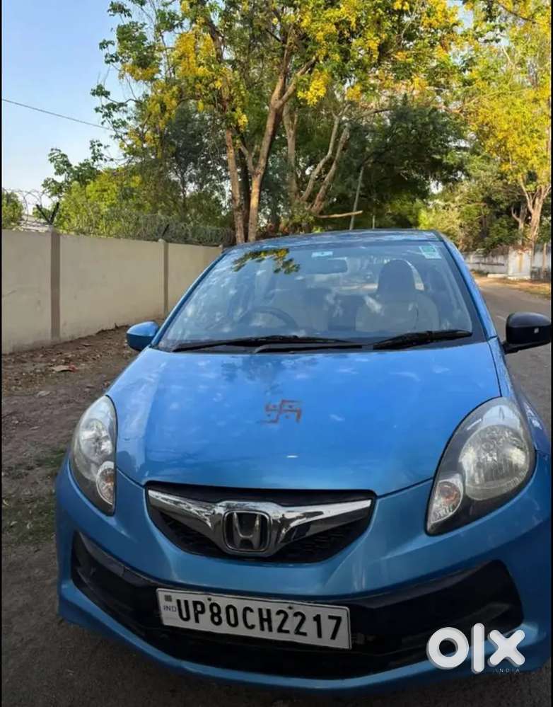 Honda Brio 2012 Petrol Well Maintained
