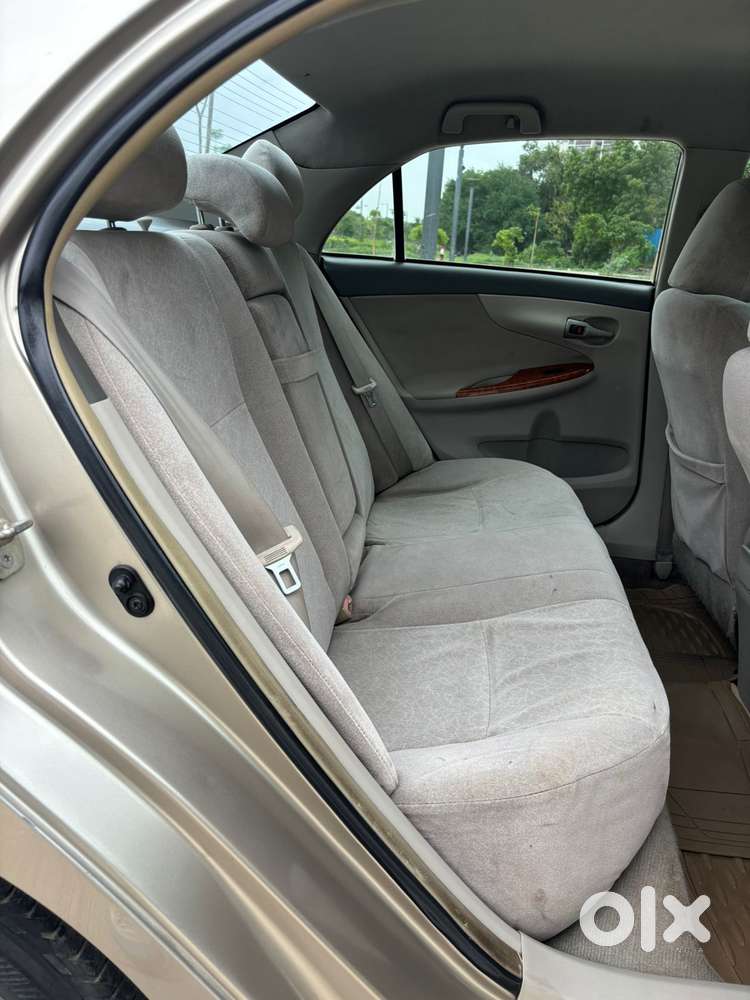 Toyota Corolla Altis 1.8 G Cng, 2010, Cng & Hybrids