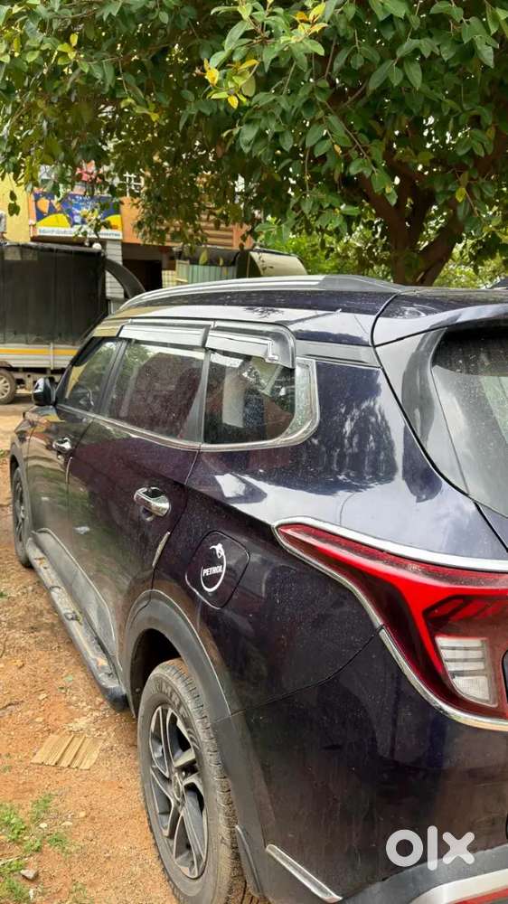 Kia Carens 2022 Petrol Well Maintained