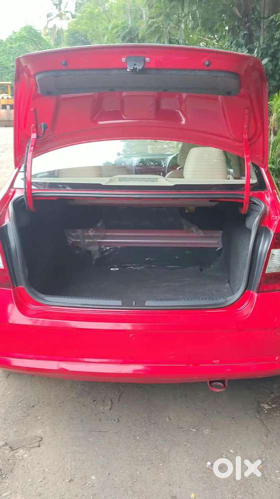 Skoda Rapid Elegance 1.6 Mpfi At, 2017, Petrol