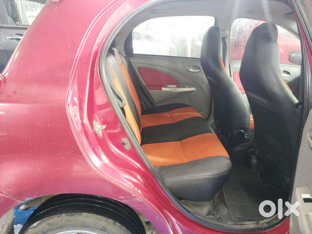 Toyota Etios Liva, 2011, Petrol
