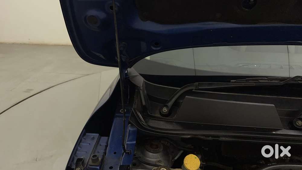 Renault Triber Rxz, 2021, Petrol