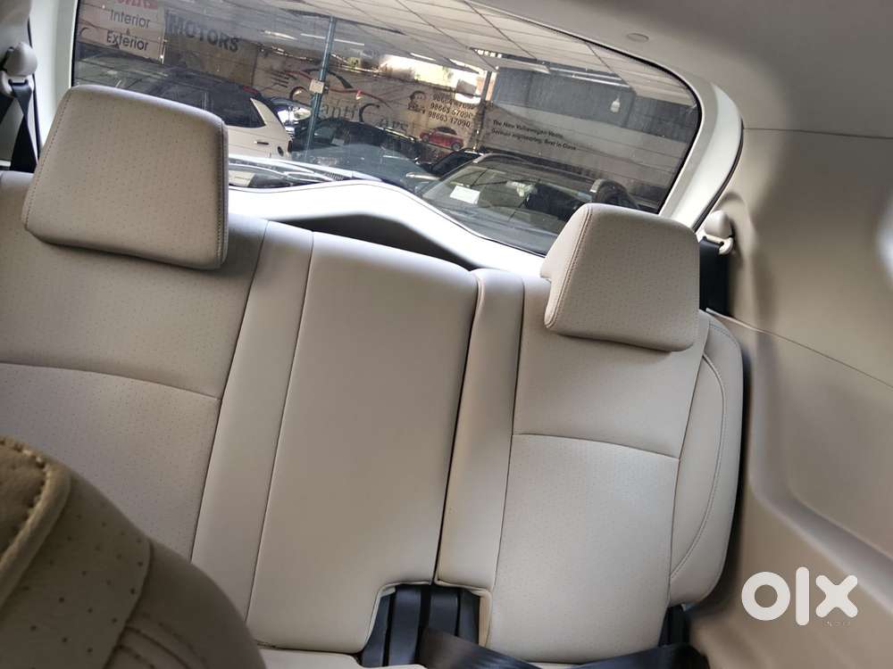 Mahindra Marazzo M8, 2019, Diesel