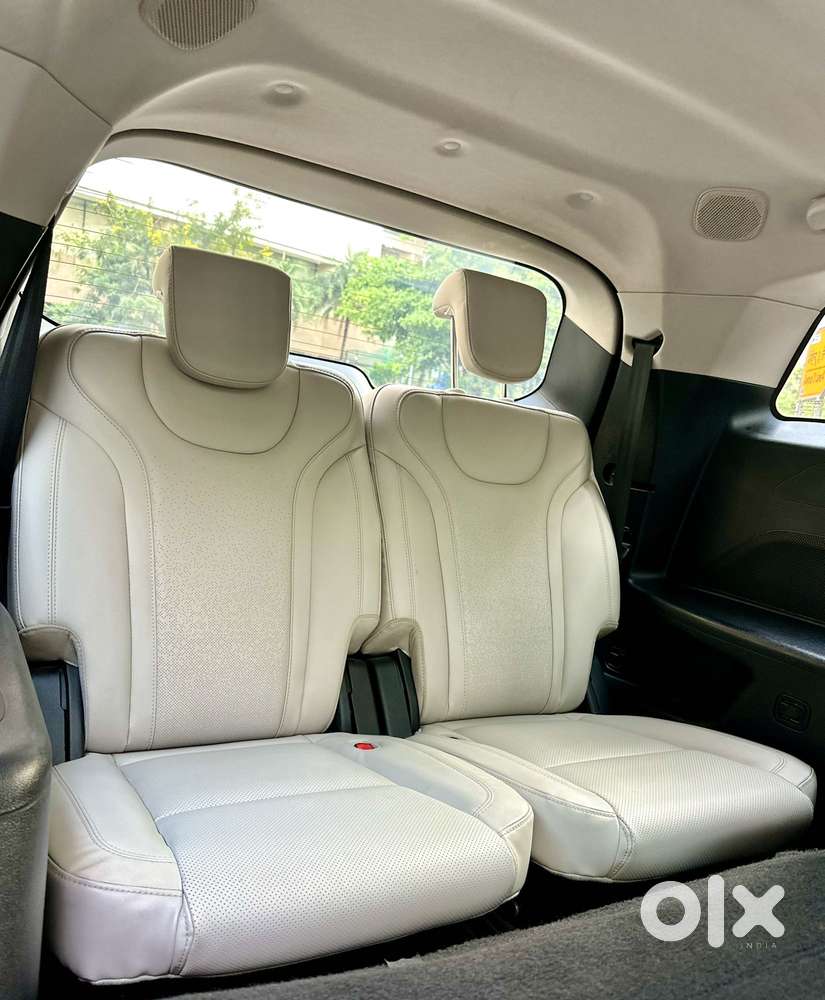 Mahindra Xuv700 2.0 Ax 7 Petrol At Luxury Pack Str, 2022, Petrol