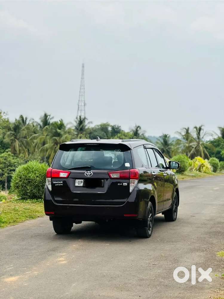 Toyota Innova Crysta 2.4 2016