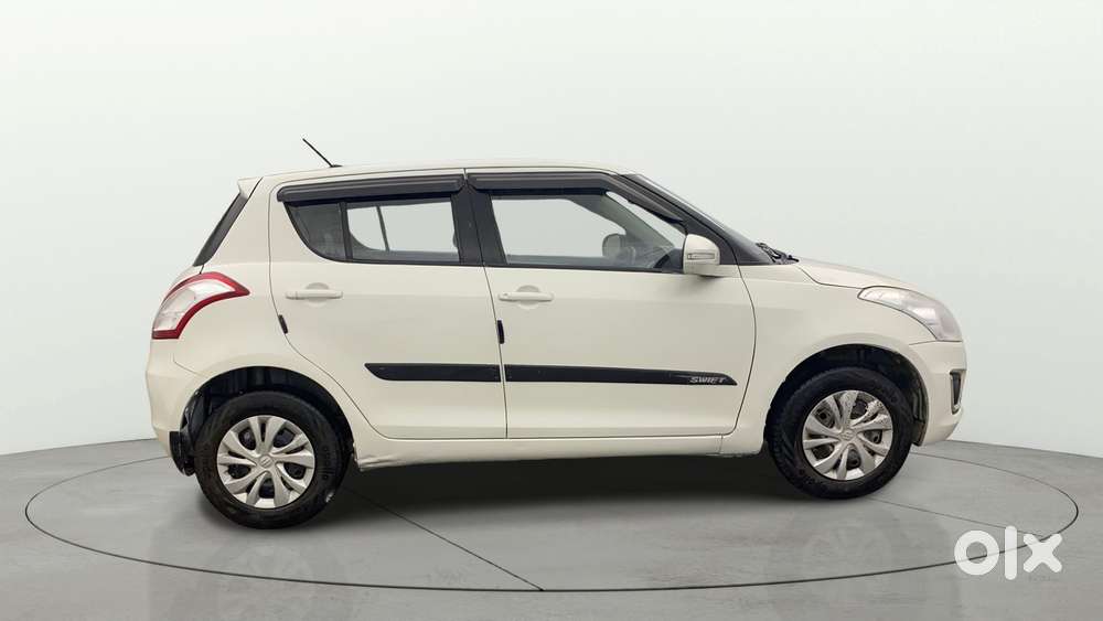 Maruti Suzuki Swift Vxi, 2017, Petrol