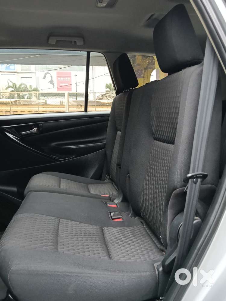 Toyota Innova Crysta G 8 Str, 2016, Diesel