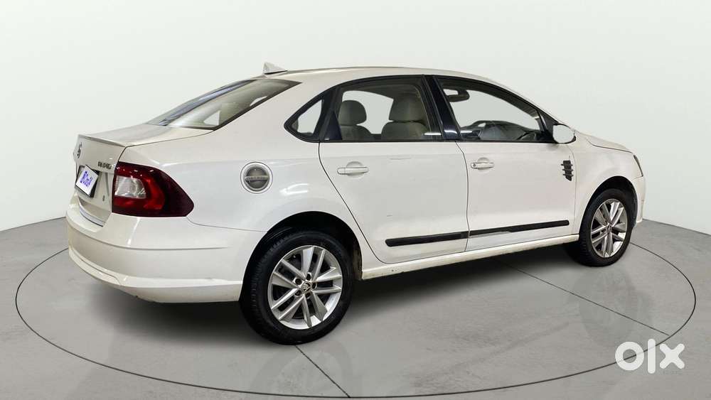 Skoda Rapid 1.6 Mpi At Style, 2018, Petrol