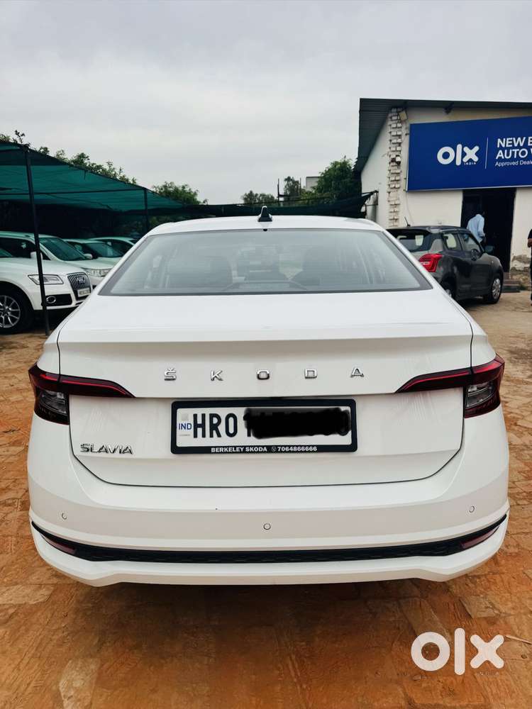 Skoda Slavia Ambition 1.0l Tsi Mt, 2022, Petrol