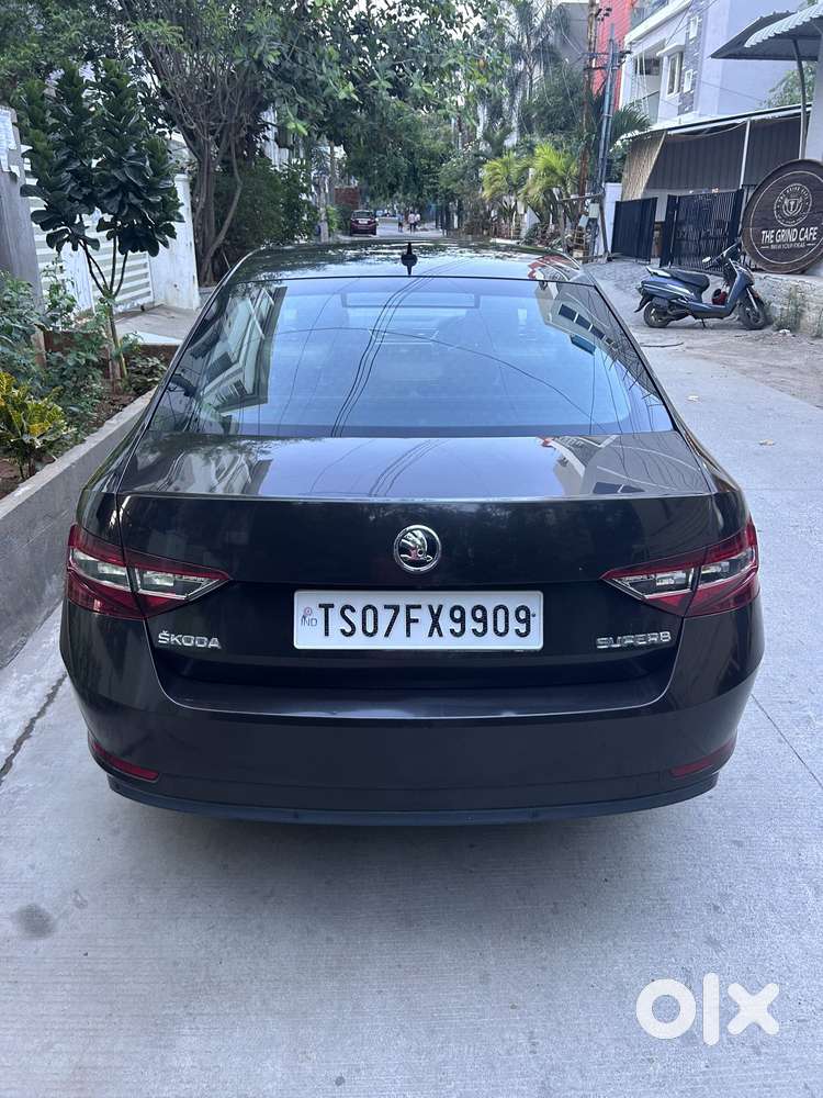 Skoda Superb Lk 1.8 Tsi At, 2017, Petrol