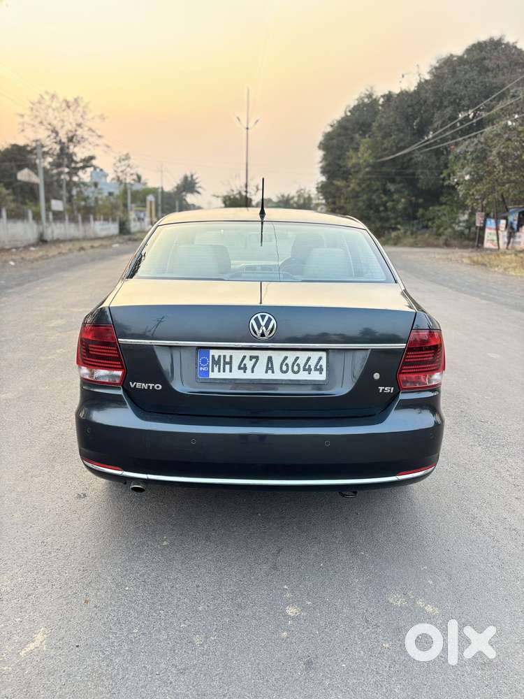 Volkswagen Vento 1.2 Tsi Highline At, 2015, Petrol
