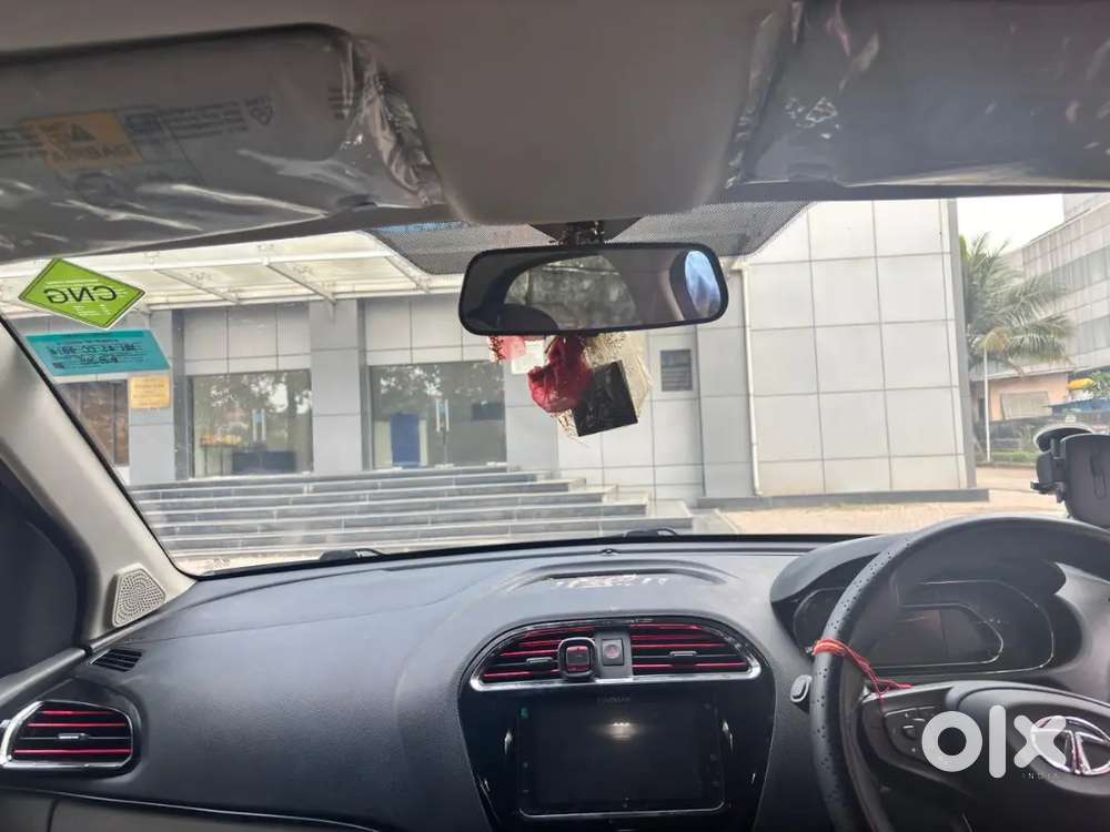 Tata Tiago Top-end Variant (cng)