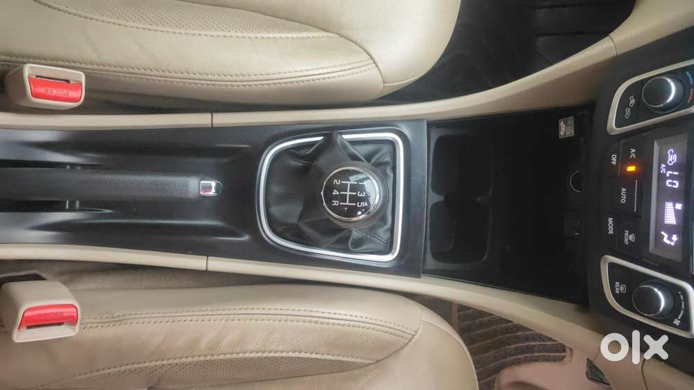 Maruti Suzuki Ciaz 1.5 Alpha Shvs Petrol, 2018, Petrol