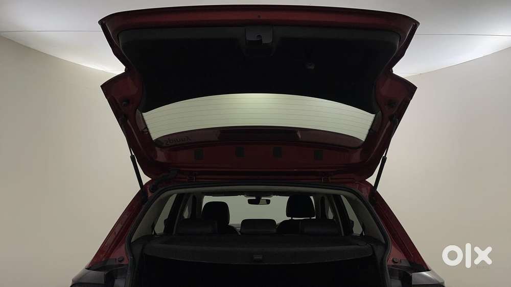 Volkswagen Taigun Topline 1.0 Tsi Mt (electric Seats), 2022, Petrol