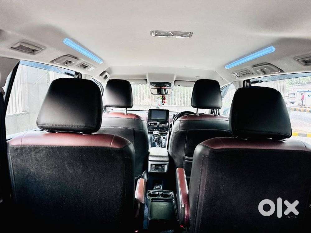 Toyota Innova Hycross 2.0 Vx Hybrid 7 Str, 2023, Petrol