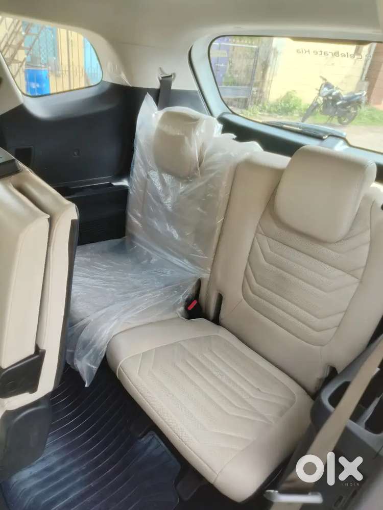 Kia Carens Luxury Plus 7 Str 2024