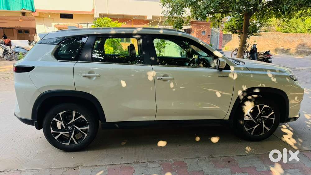 Toyota Urban Cruiser 2023 V Hybrid