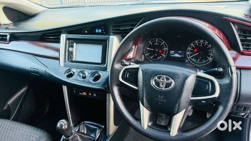 Toyota Innova Crysta 2.7 Gx At 8s, 2016, Diesel