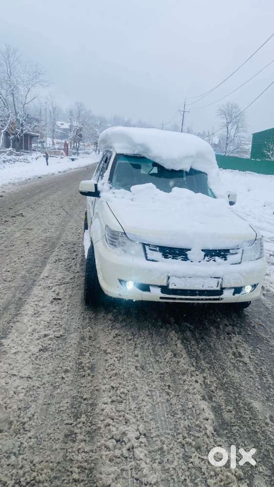 Tata Safari Storme 2016