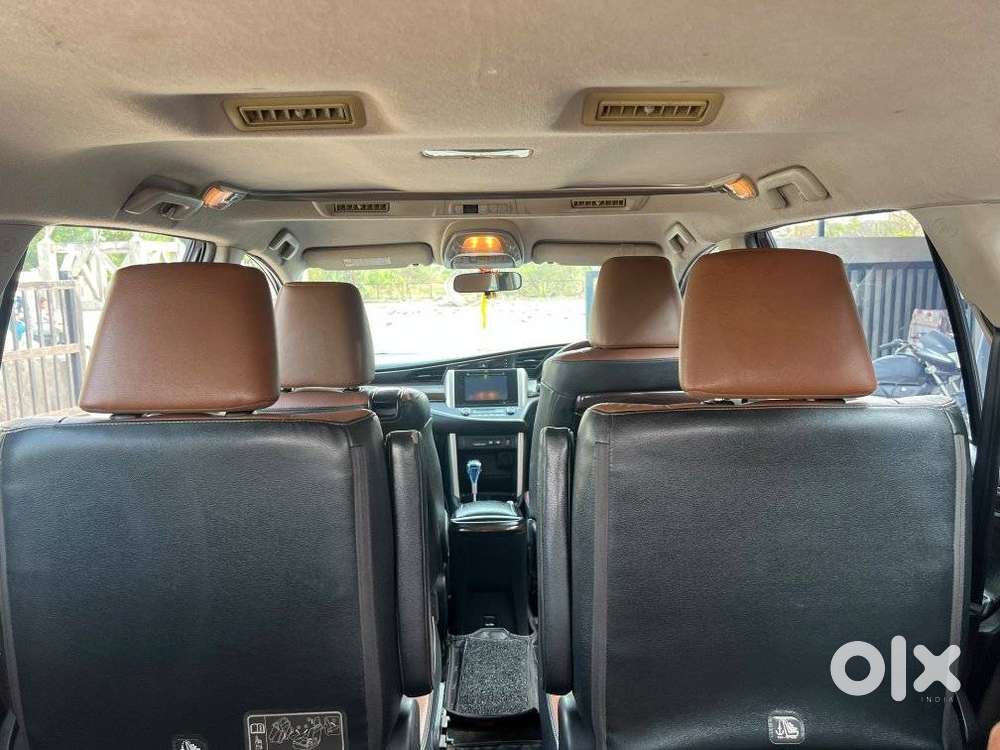 Toyota Innova Crysta 2.8z Automatic, 2017, Diesel