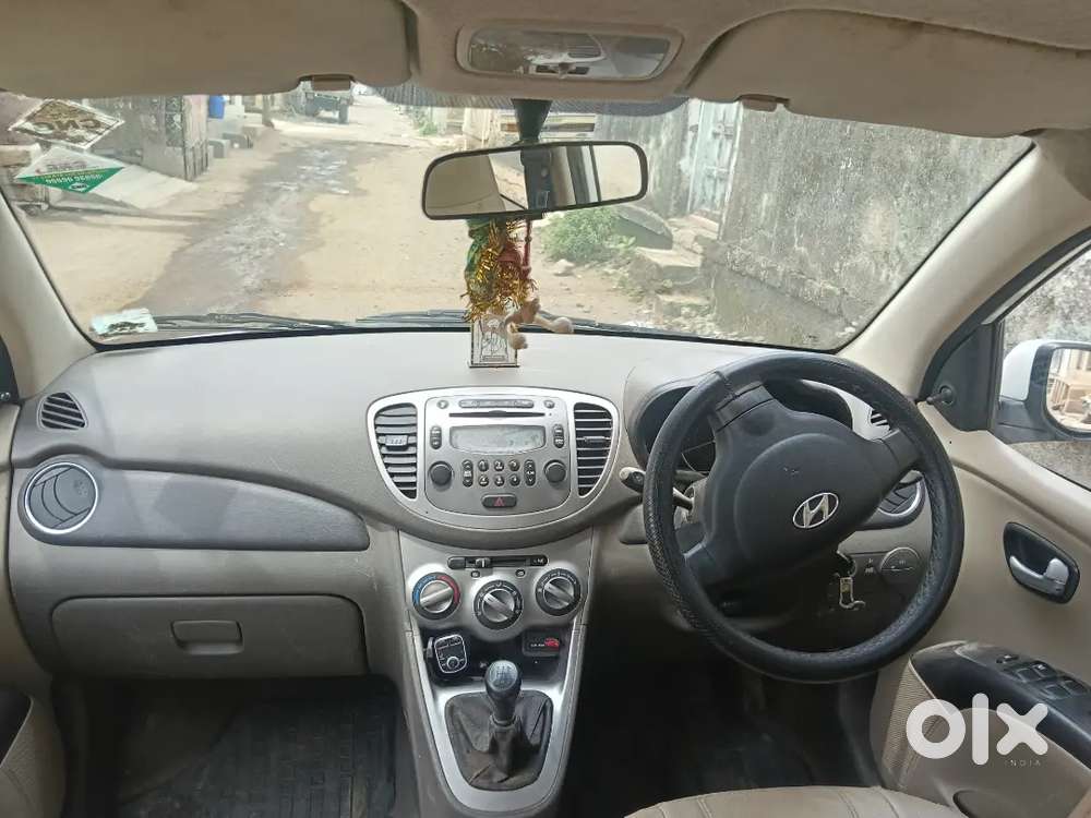 Hyundai I10 Sportz 2014 2nd Owner