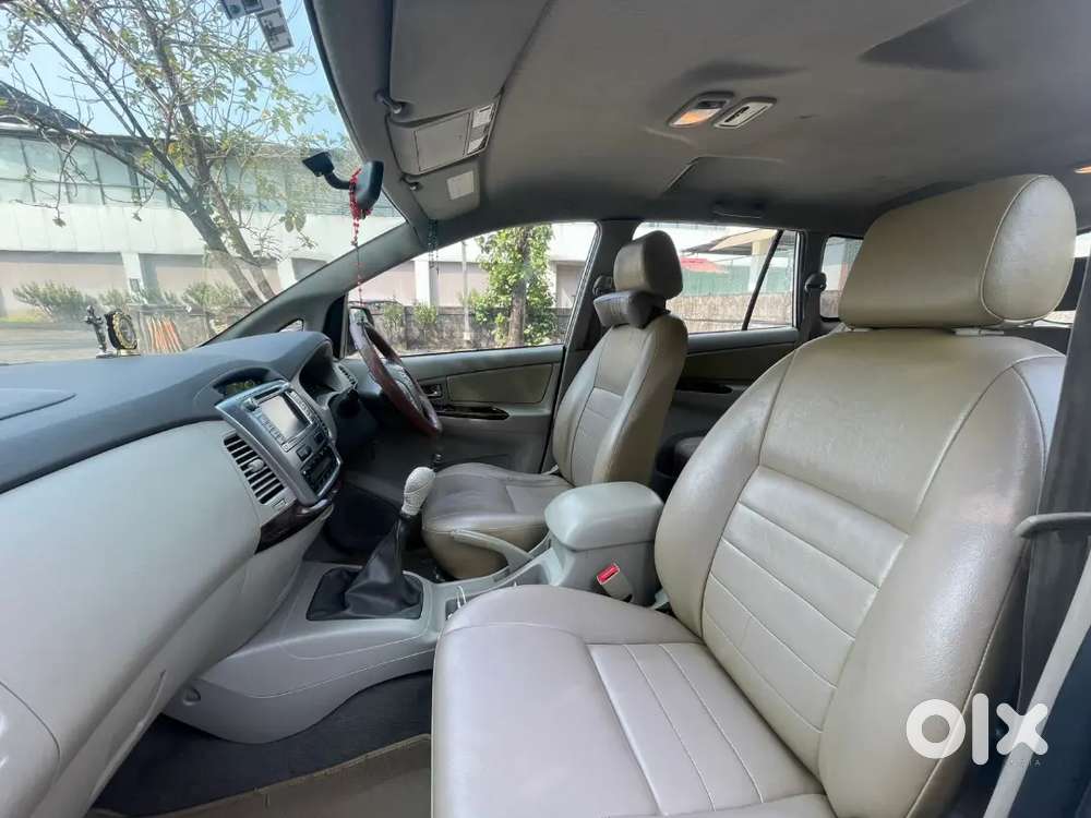Toyota Innova V Diesel 2014 Second Owner