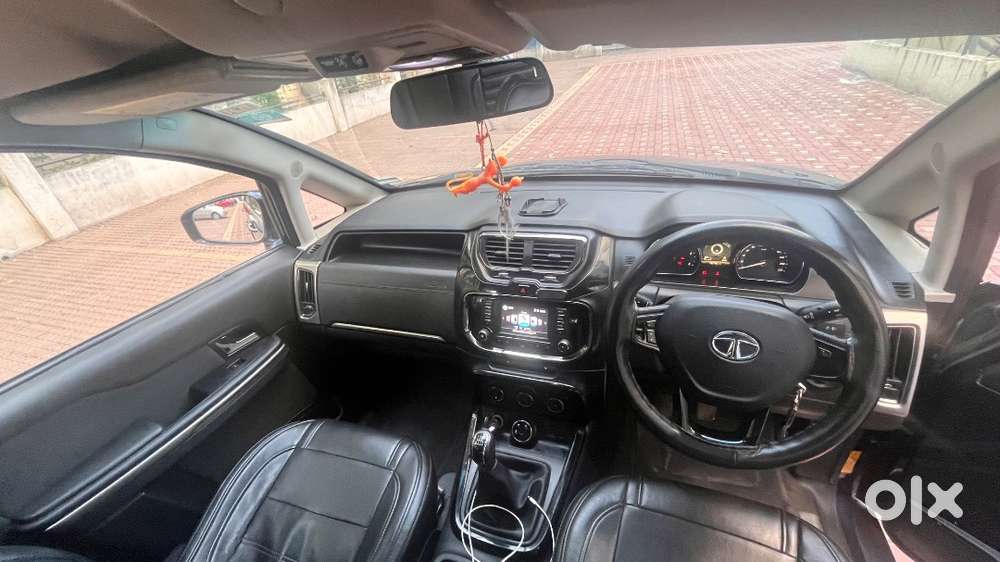 Hexa Xm 7 Seater, 6 Gear Manual