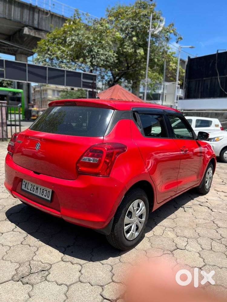Maruti Suzuki Swift Vxi + Manual, 2021, Petrol