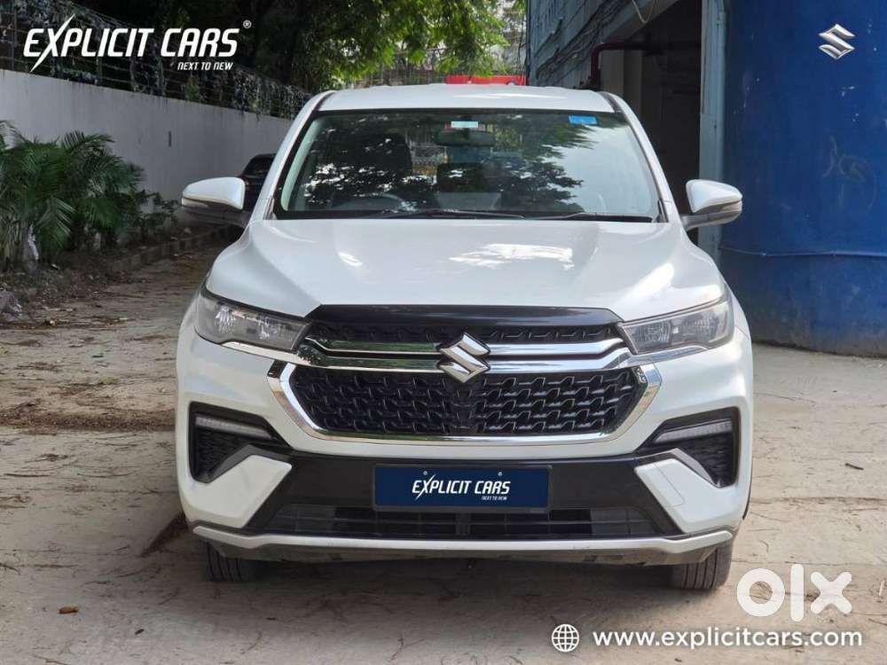 Maruti Suzuki Invicto Zeta Plus 8str, 2023, Petrol